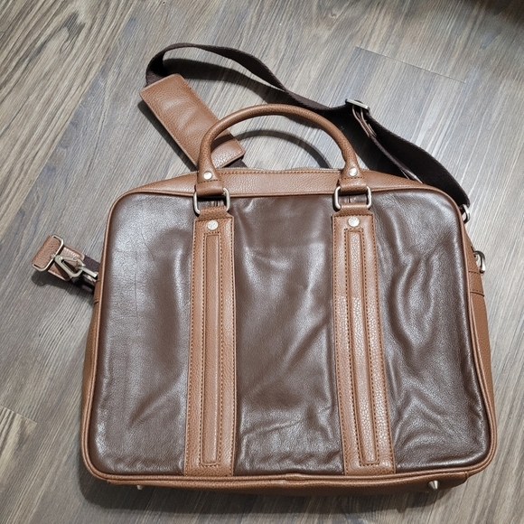 Robert Graham Men's Roman Leather Messenger Bag Brown Briefcase NEW - Picture 2 of 6